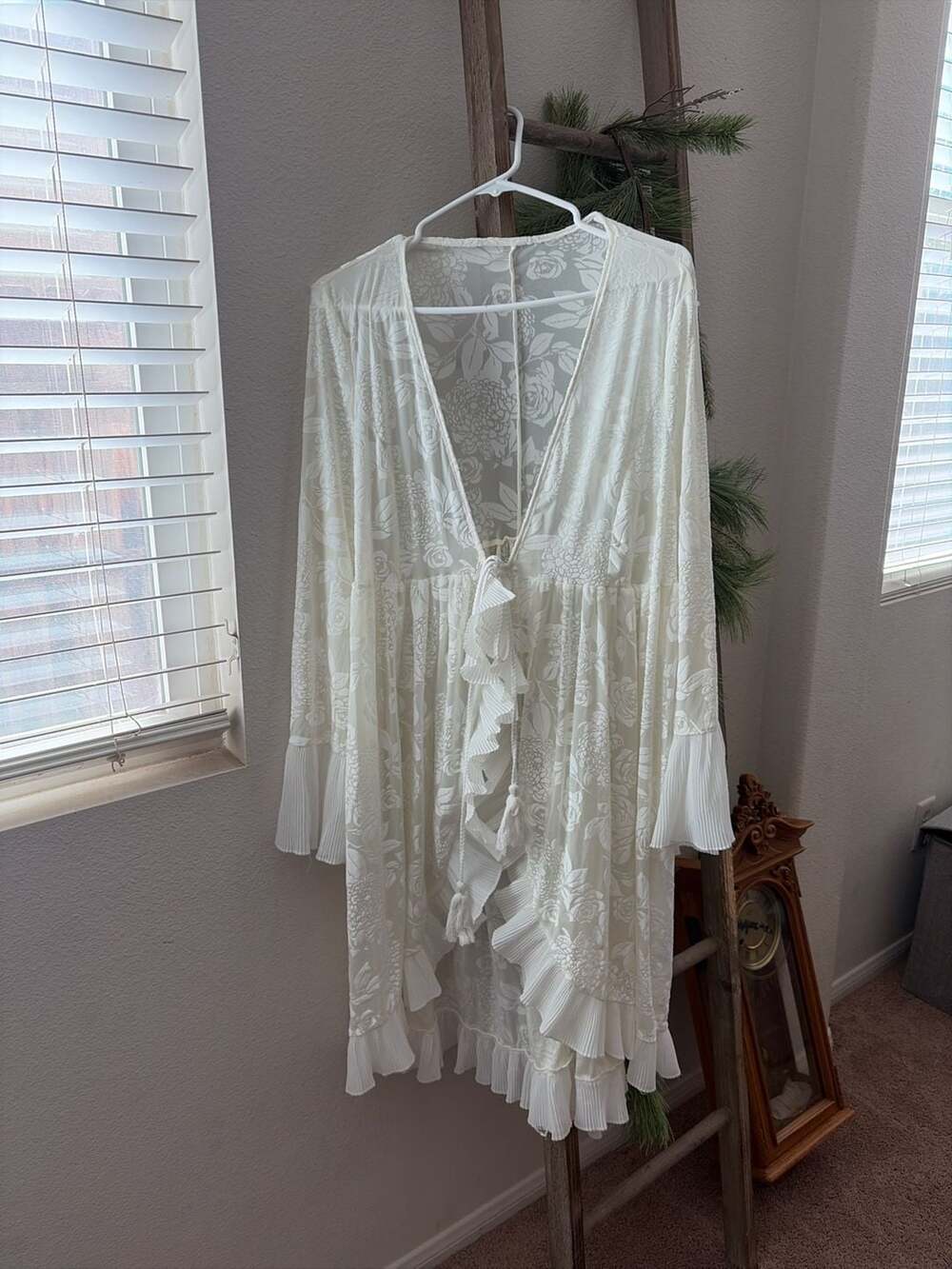 Shein Curve cream White 2XL Floral Jacquard Tie-Front Ruffle Maxi Cardigan Cover